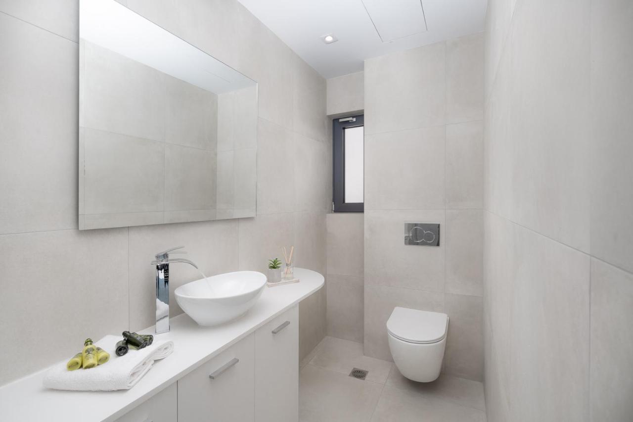 White Cliff Luxury