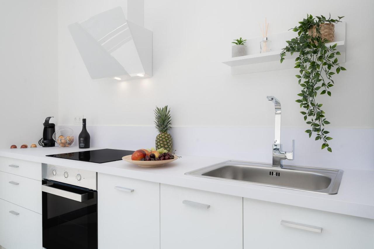 White Cliff Luxury *
