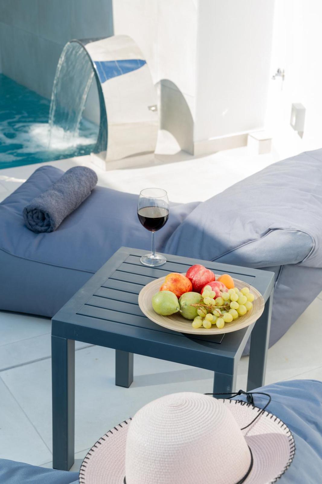 White Cliff Luxury Apartment *