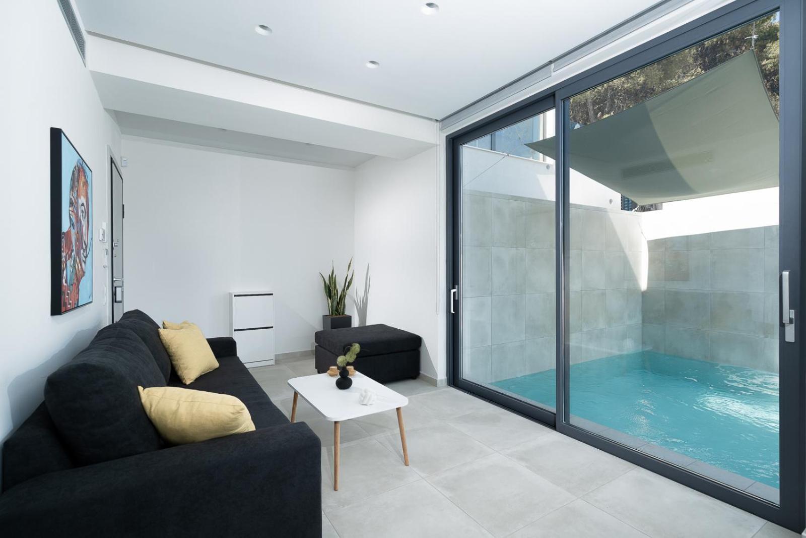 White Cliff Luxury *